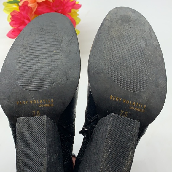 Very Volatile Black Ankle Boots Sz 7.5. BAB1129 - Picture 9 of 10